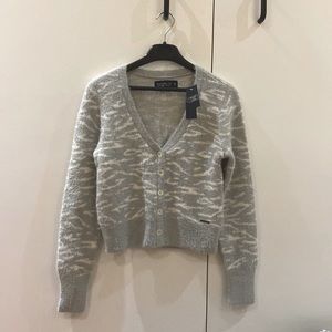 Abercrombie & Fitch Sweater